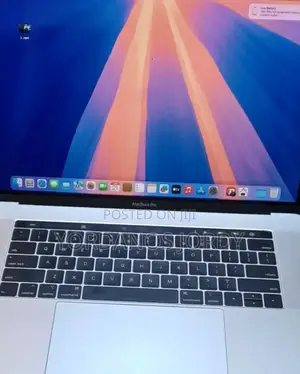 Photo - New Laptop Apple MacBook Pro 2018 32GB Intel Core I9 SSD 1T