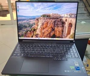 New Laptop Lenovo Y70 16GB Intel Core I7 SSD 1T