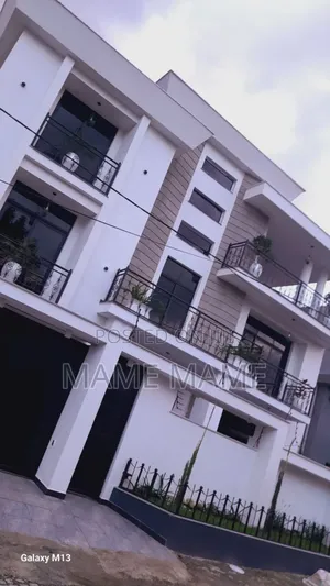 6bdrm House in Addis Abeba, Bole for sale