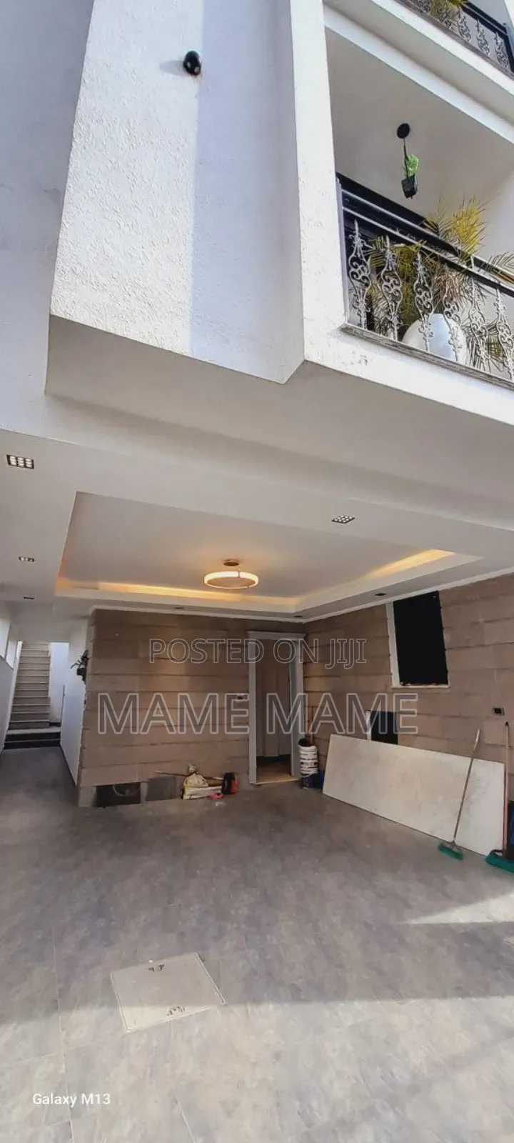 6bdrm House in Addis Abeba, Bole for sale