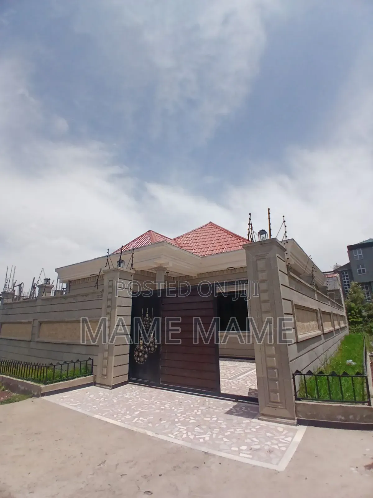 5bdrm Villa in Addis Abeba, Bole for sale