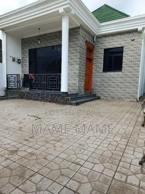 5bdrm Villa in Addis Abeba, Bole for sale