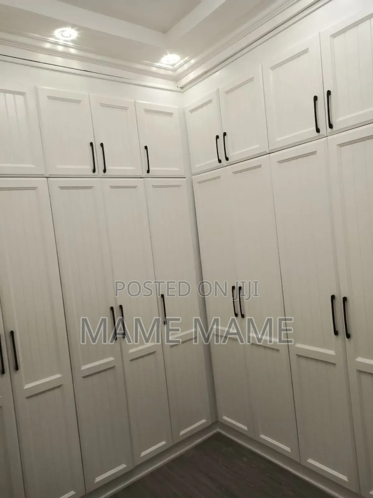 10bdrm House in Addis Abeba, Bole for sale