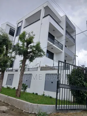 Photo - 6bdrm House in Addis Abeba, Bole for sale