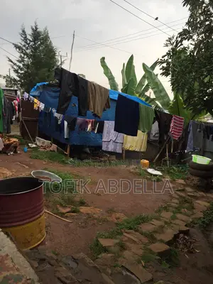 የሚሸጥ የመኖርያ ቤት