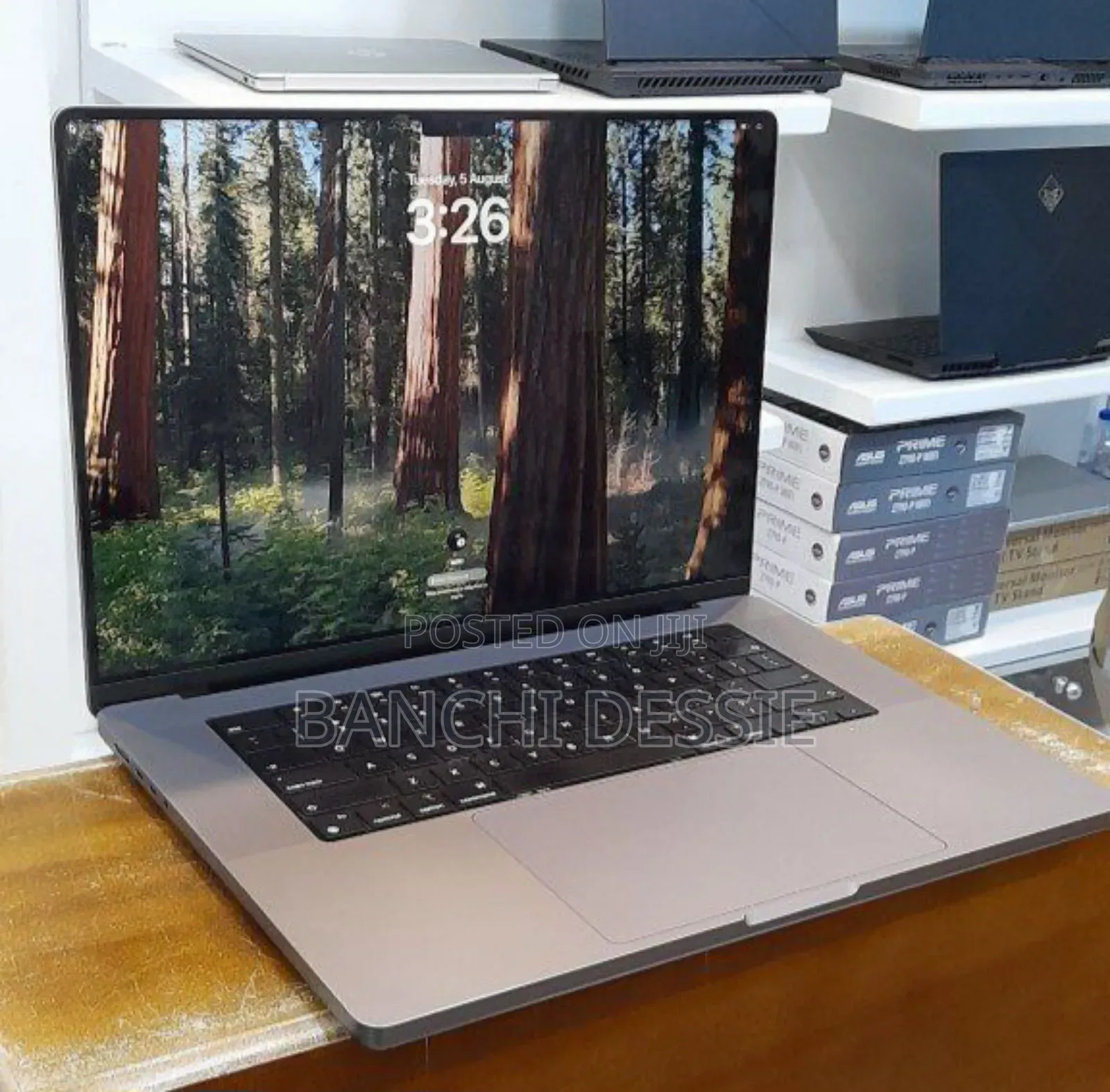 Laptop Apple MacBook Pro M1 16GB Apple M1 Pro SSD 1T