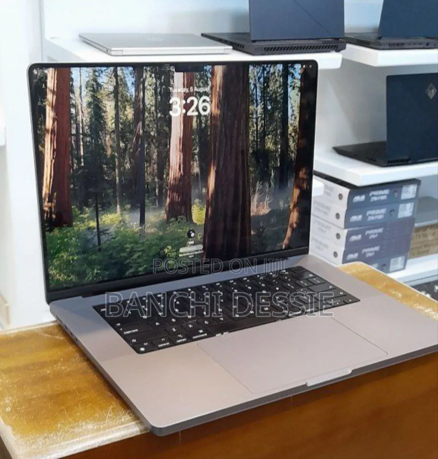 Laptop Apple MacBook Pro M1 16GB Apple M1 Pro SSD 1T