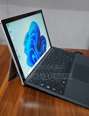 New Laptop Microsoft Surface Pro 7 8GB Intel Core I5 SSD 128GB