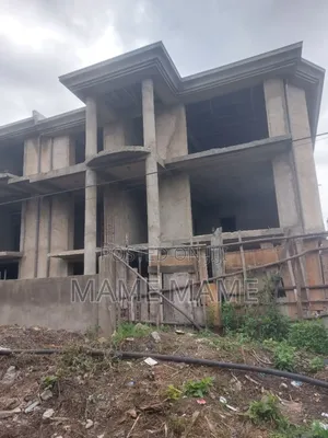 Photo - 6bdrm House in Addis Abeba, Bole for sale