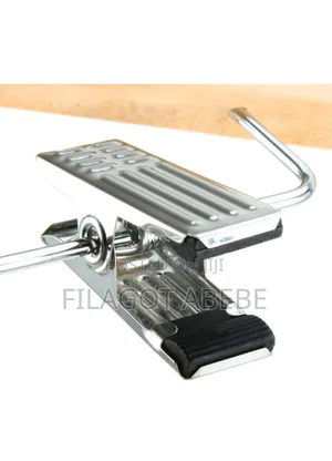 Strong Natural Wood Hangers With Clippers