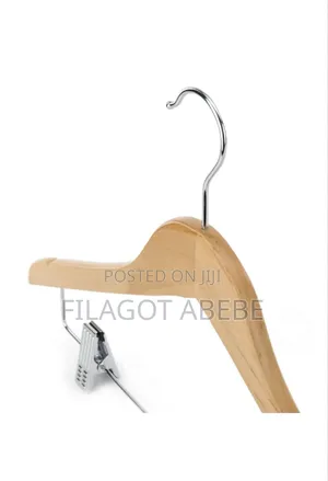 Strong Natural Wood Hangers With Clippers