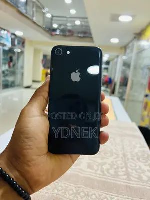 Apple iPhone 8 64 GB Black