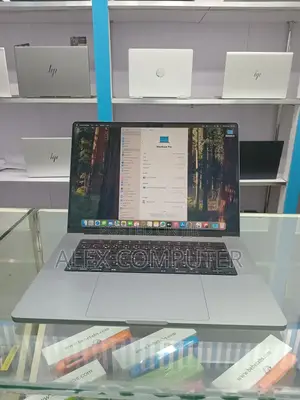 New Laptop Apple MacBook Pro M1 32GB Apple M1 Pro SSD 512GB