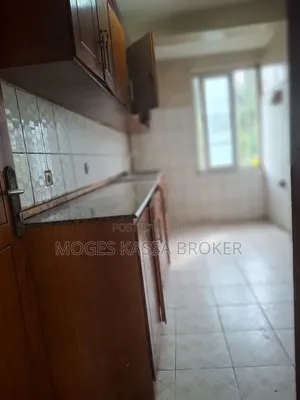 3bdrm Condo in አያት 20/80 ኮንዶምንየም, Yeka for rent