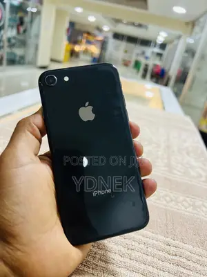 Apple iPhone 8 64 GB Black