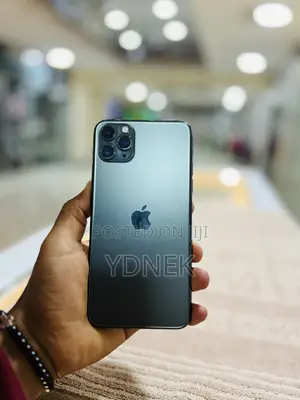 Photo - Apple iPhone 11 Pro Max 64 GB Gray