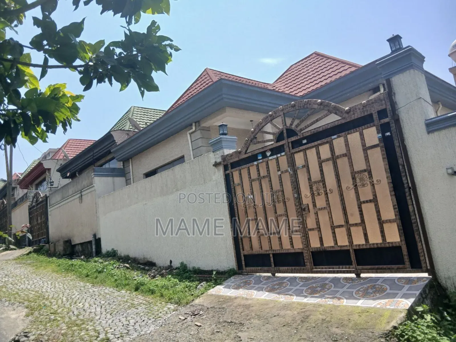 5bdrm Villa in Addis Abeba, Bole for sale