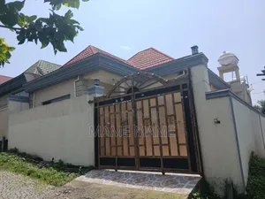 5bdrm Villa in Addis Abeba, Bole for sale