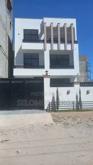 Photo - 7bdrm Farm House in Adis Ababa, Bole for sale