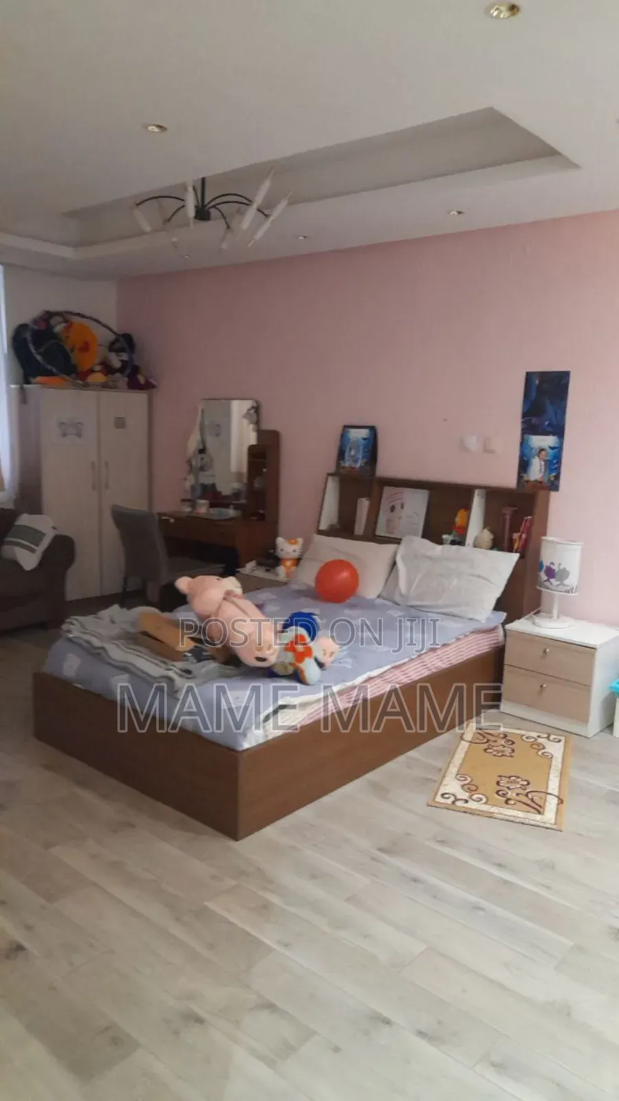 8bdrm House in Addis Abeba, Bole for sale