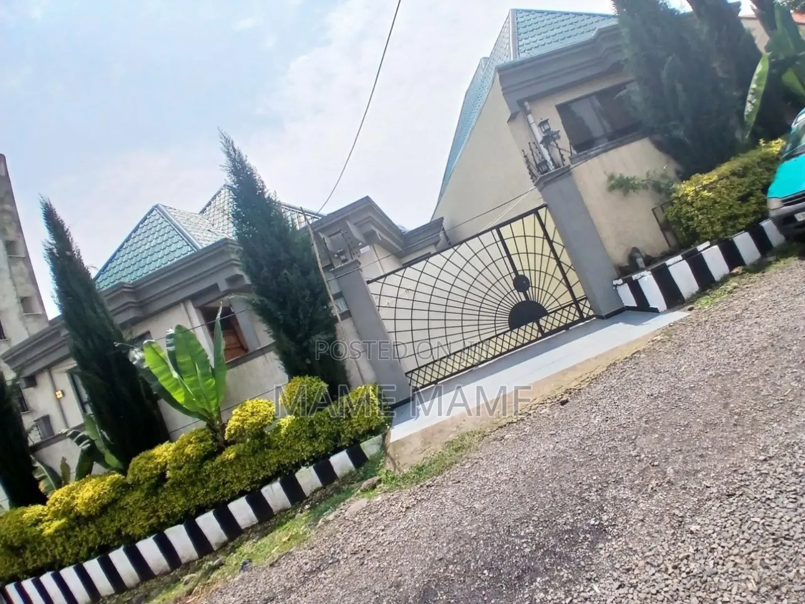 5bdrm Villa in Addis Abeba, Bole for sale