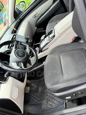 Hyundai Tucson Sport 2021 Gray