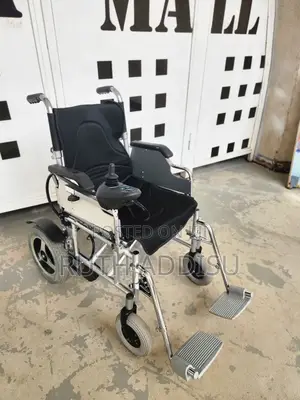 Photo - Wheelchair鸟你wheelchair狗吠electrical Wheelchair朱諾wheelchair