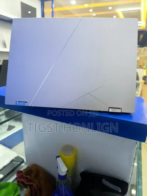 New Laptop Asus ZenBook UX430UQ 16GB Intel Core I7 SSD 512GB