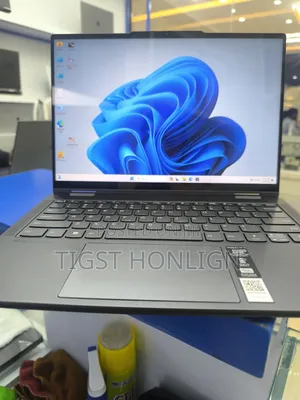 New Laptop Lenovo Yoga 7i 16GB Intel Core I5 SSD 512GB