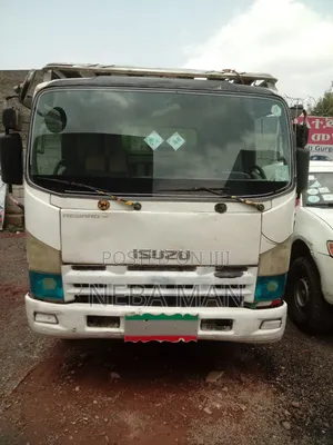 Photo - Isuzu Obama 2015