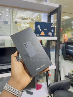 Photo - New Samsung Galaxy S24 Ultra 256 GB Black