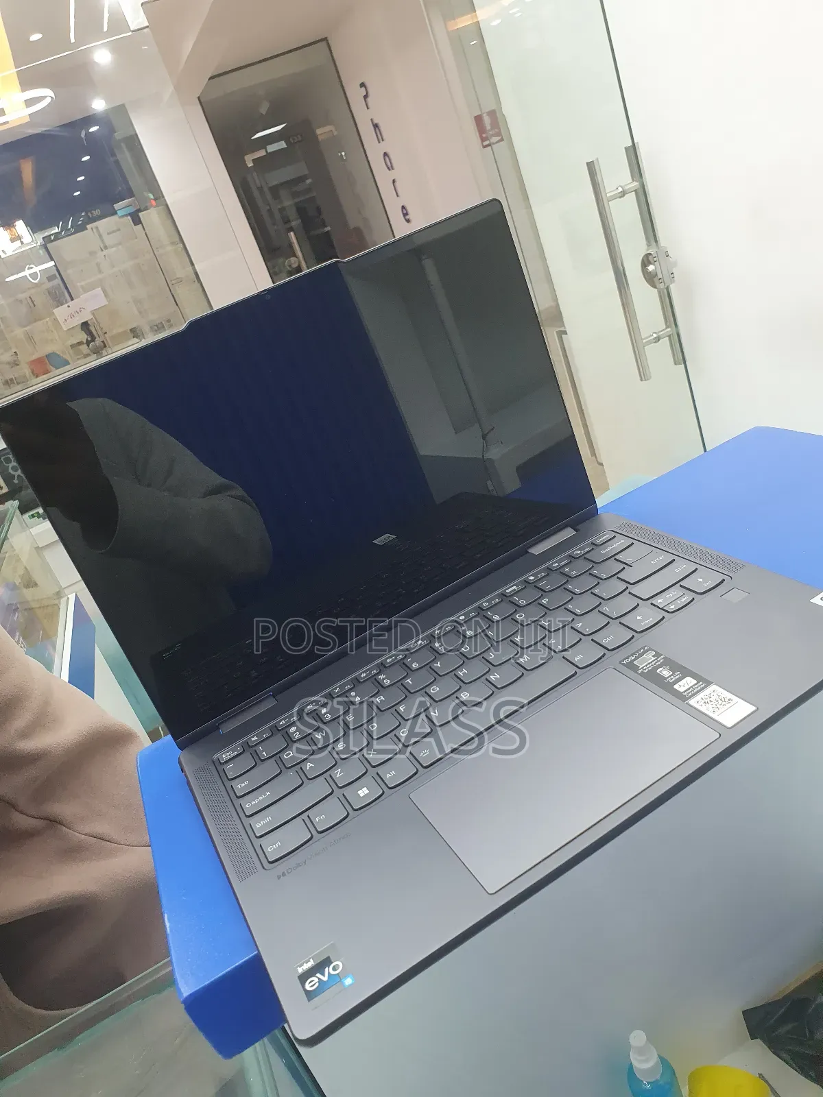 New Laptop Lenovo Yoga 7i 16GB Intel Core I7 SSD 512GB