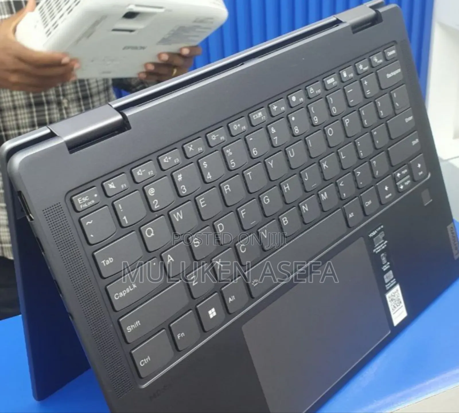 New Laptop Lenovo Yoga 7i 16GB Intel Core I7 SSD 512GB