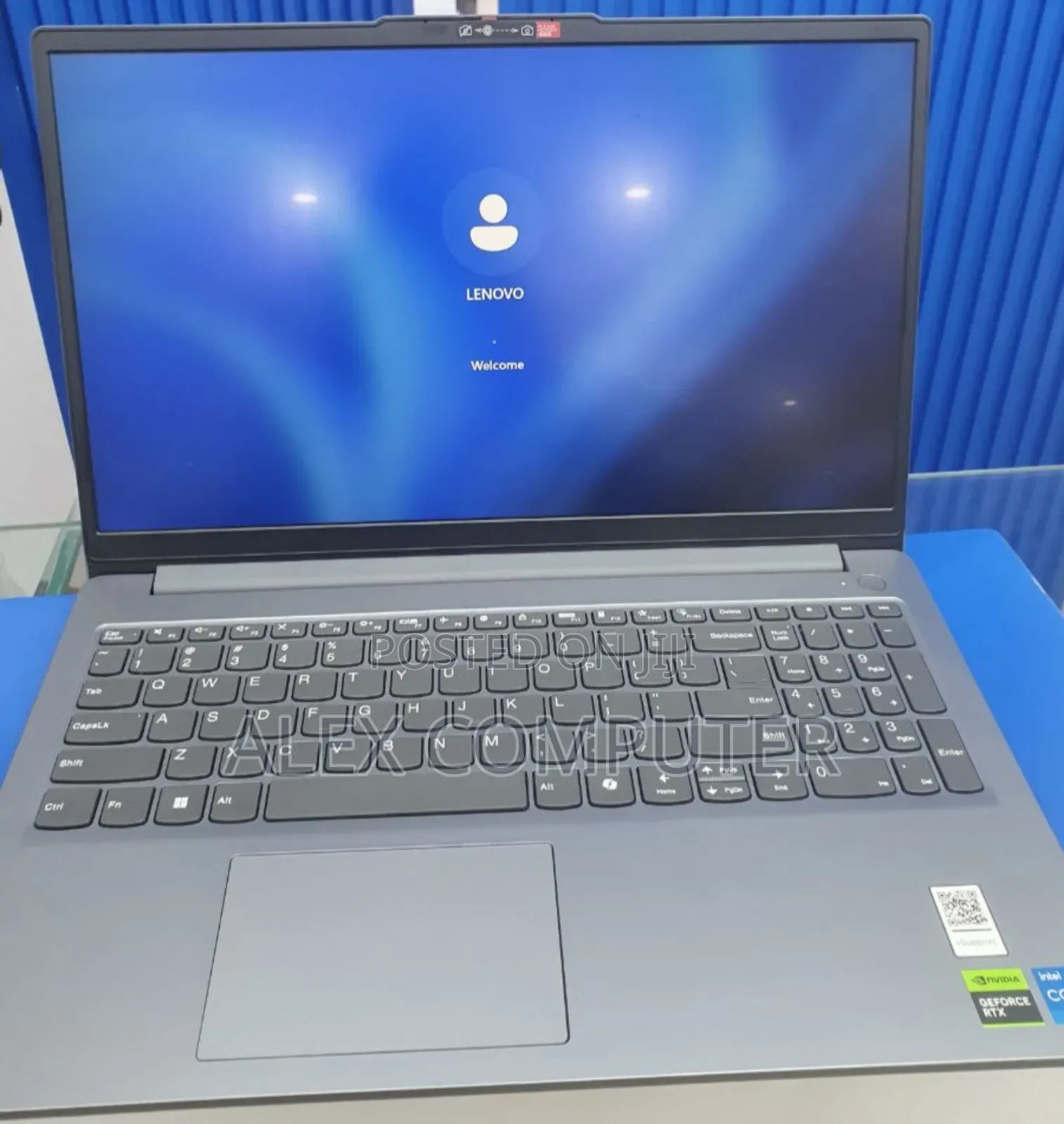 New Laptop Lenovo LOQ 15ARP9 16GB Intel Core I5 SSD 512GB