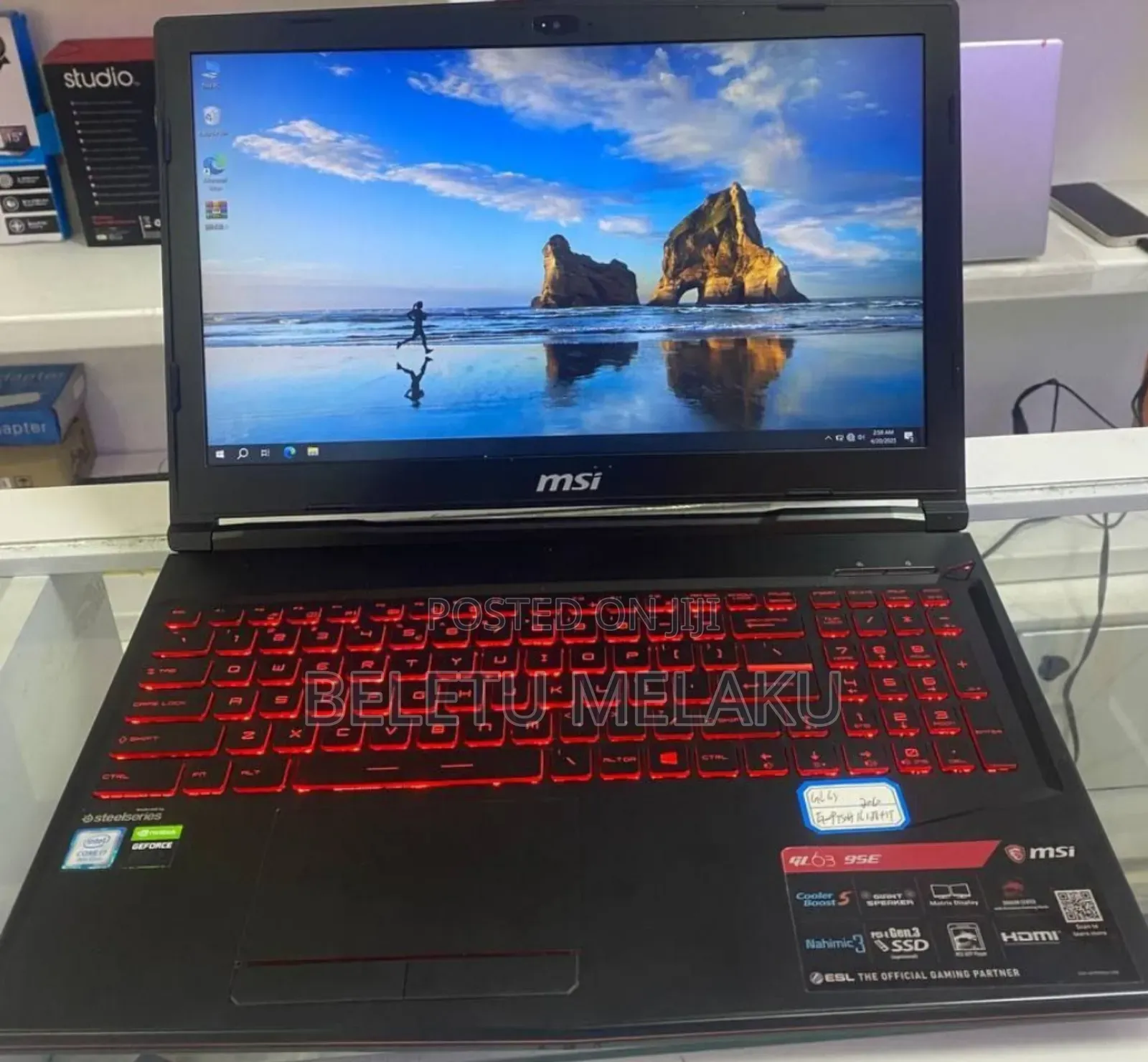 New Laptop MSI 16GB Intel Core I7 SSD 512GB