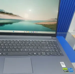 Photo - New Laptop Lenovo LOQ 15ARP9 16GB Intel Core I5 SSD 512GB