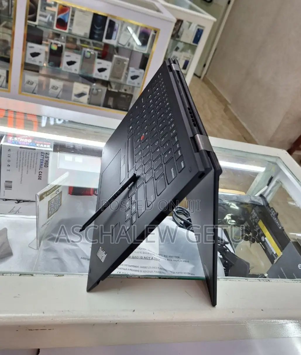 New Laptop Lenovo Yoga 2 8GB Intel Core I5 SSD 512GB