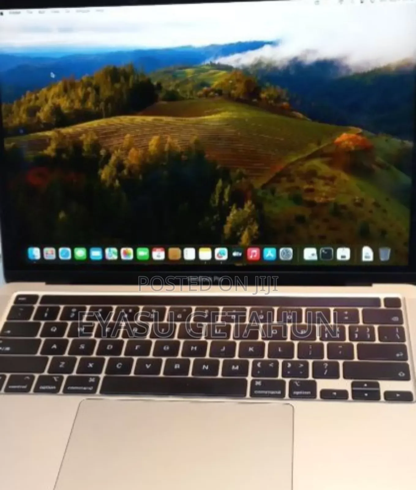 New Laptop Apple MacBook 8GB Apple M1 Pro SSD 256GB