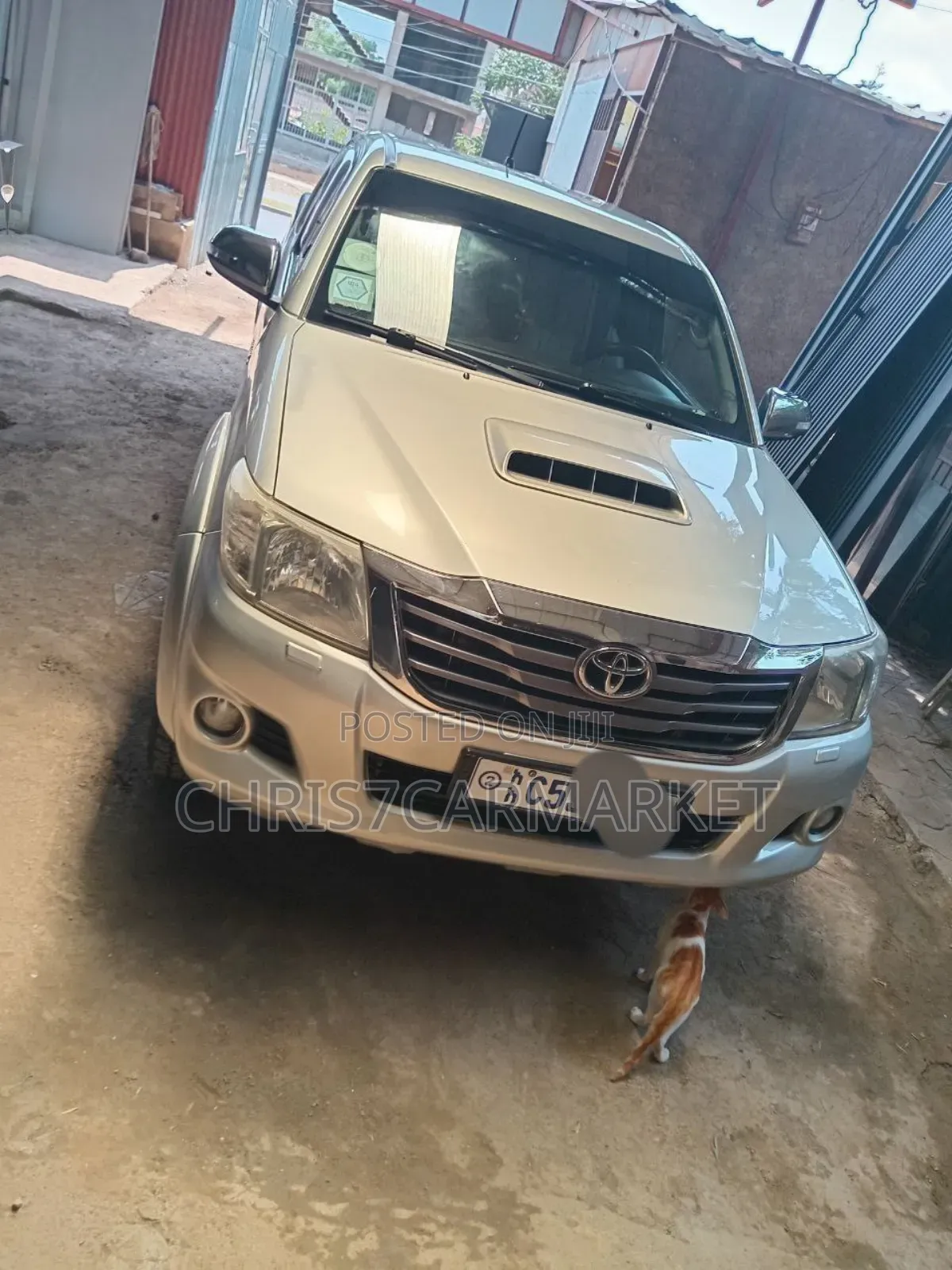 Toyota Hilux 2.5 D-4D 4X4 SRX 2012 Silver