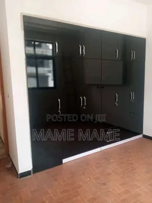 5bdrm Villa in Addis Abeba, Bole for sale