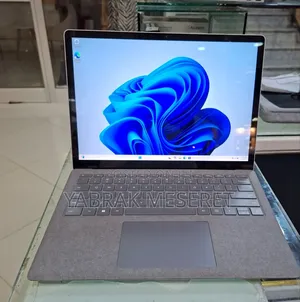 New Laptop Microsoft Surface Laptop 4 16GB Intel Core I7 SSD 512GB