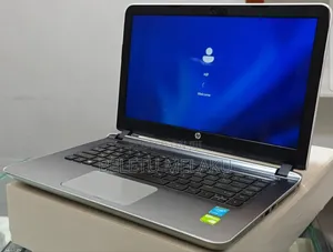 New Laptop HP Pavilion 14 8GB Intel Core i7 SSD 256GB