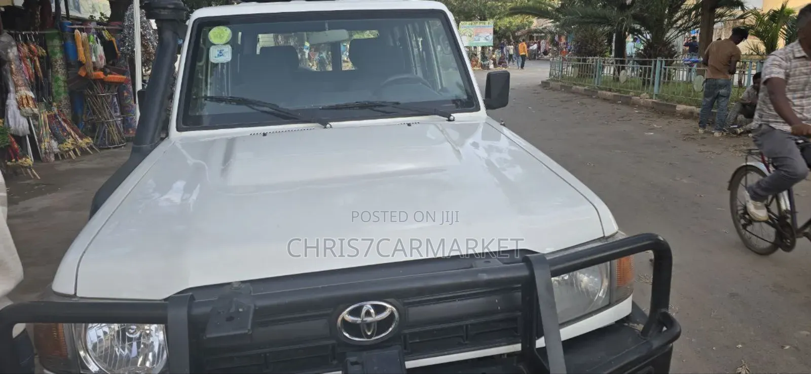 Toyota Land Cruiser 4.6 V8 EXR 2018 White