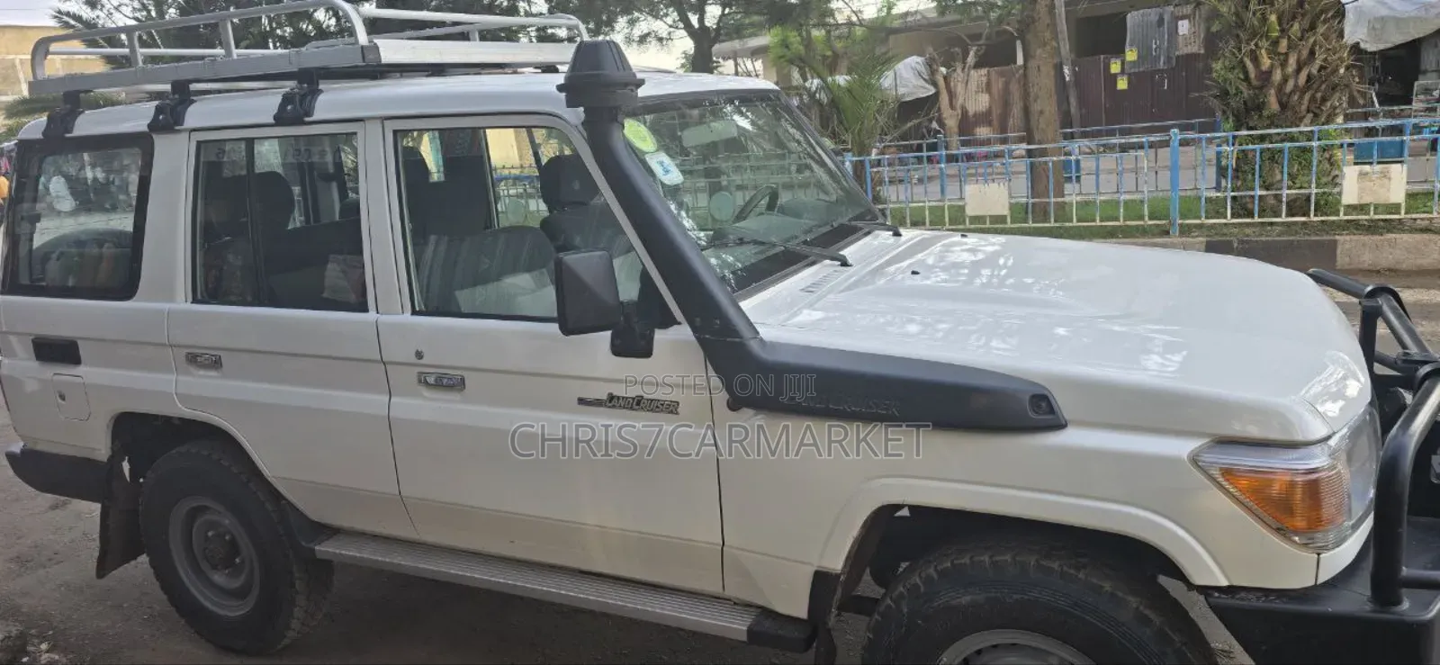 Toyota Land Cruiser 4.6 V8 EXR 2018 White