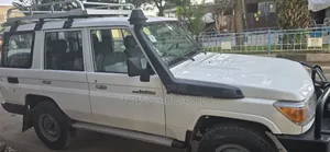 Toyota Land Cruiser 4.6 V8 EXR 2018 White