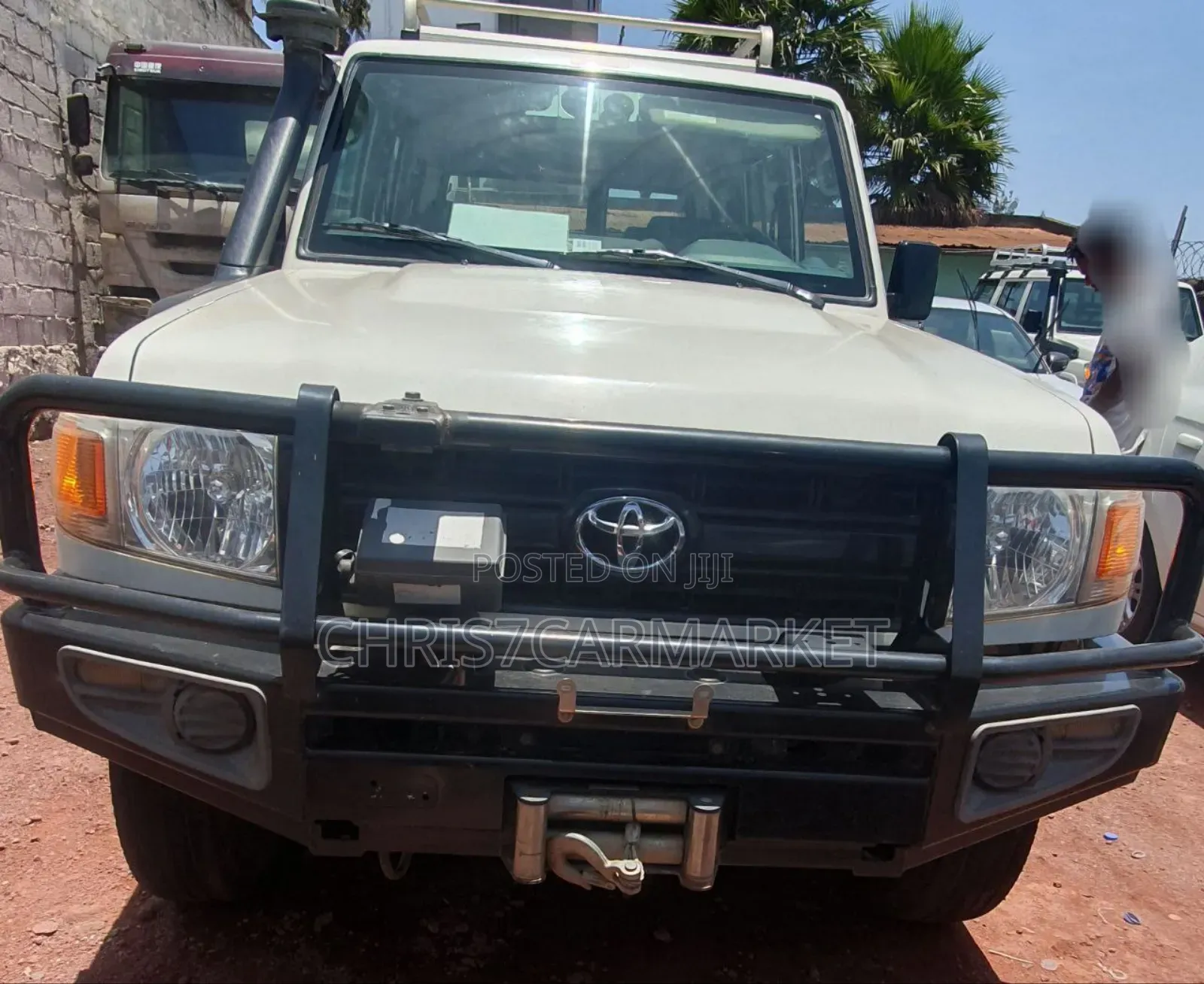 Toyota Land Cruiser 4.6 V8 EXR 2018 White