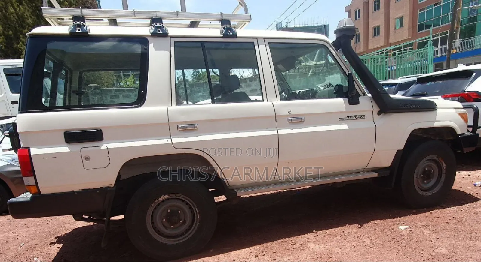 Toyota Land Cruiser 4.6 V8 EXR 2018 White