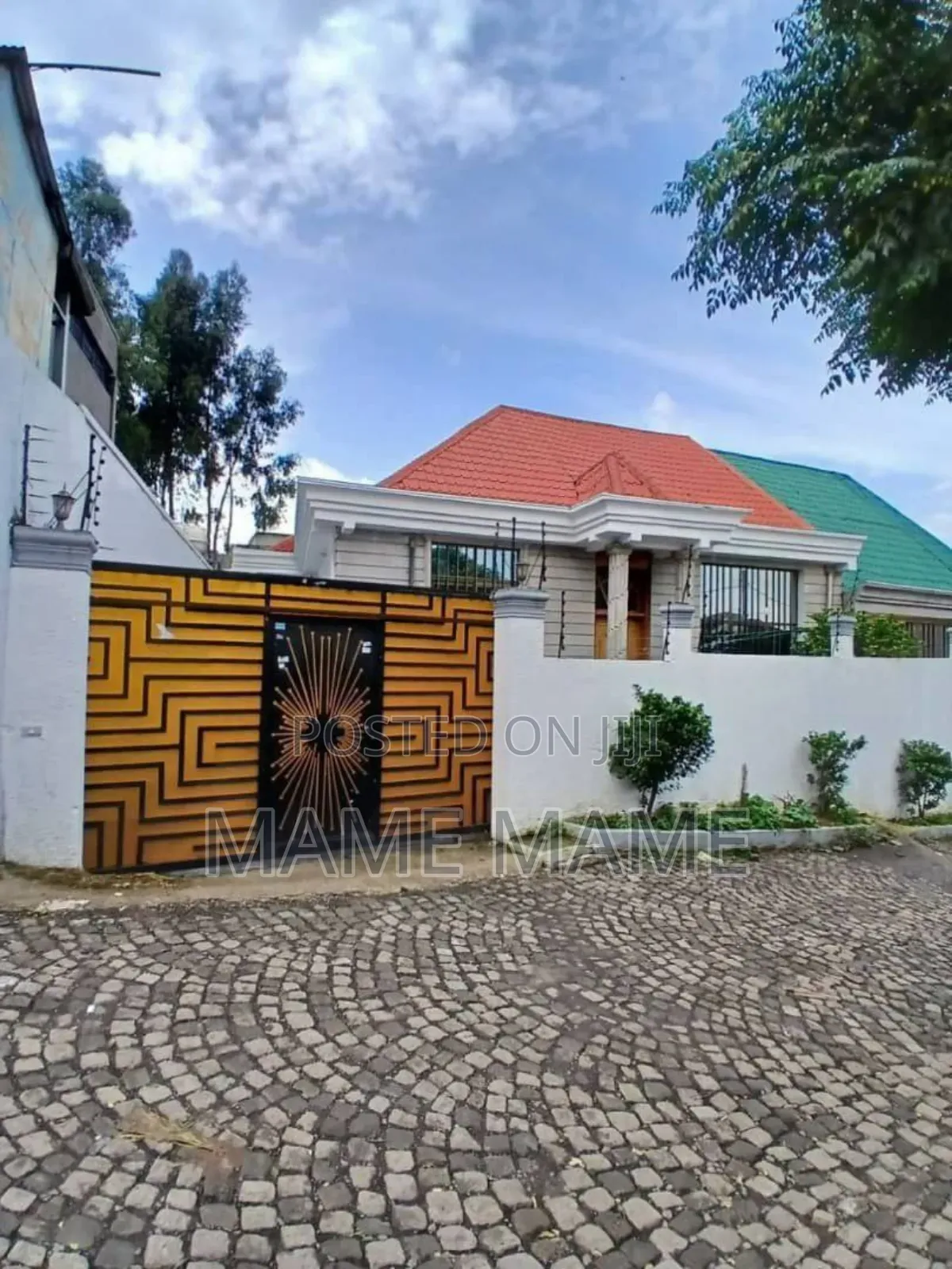 5bdrm Villa in Addis Abeba, Bole for sale