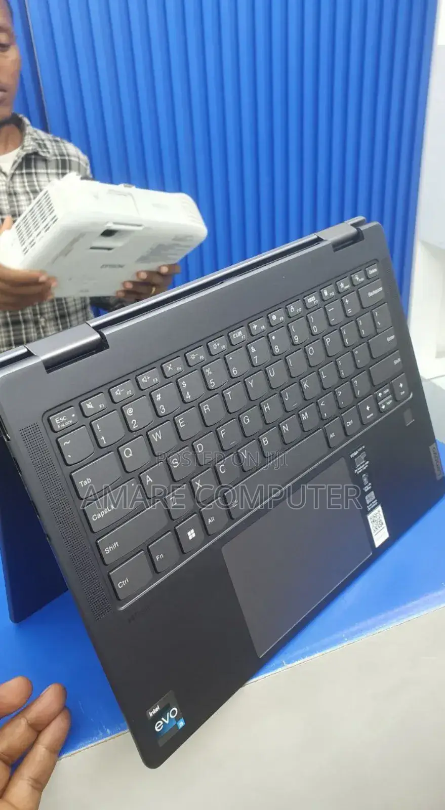 New Laptop Lenovo Yoga 7i 16GB Intel Core I7 SSD 512GB