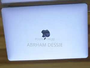 New Laptop Apple MacBook Pro 2022 M2 8GB Apple M2 SSD 256GB